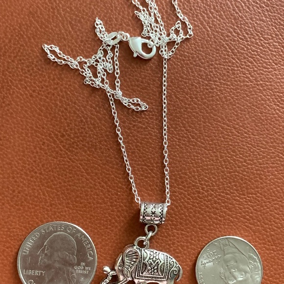 Pendant Charm Necklace - Picture 3 of 3